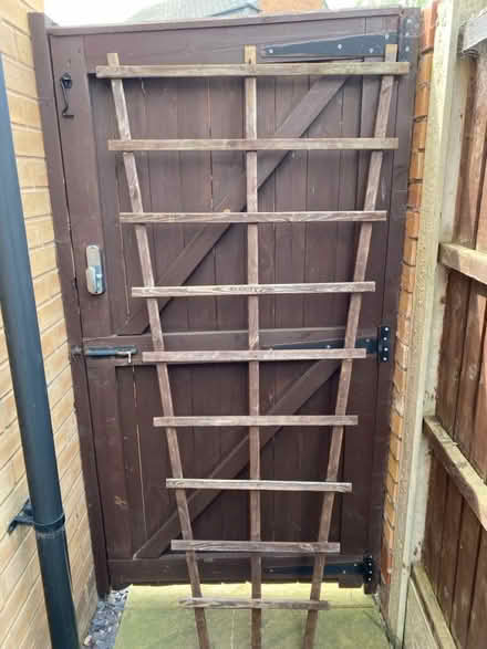 Photo of free V shaped trellis (B77) #1