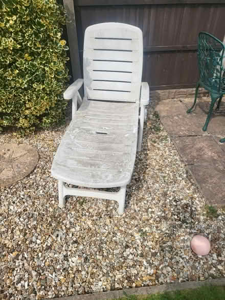 Photo of free Garden lounger (Mansfield Ng18) #1