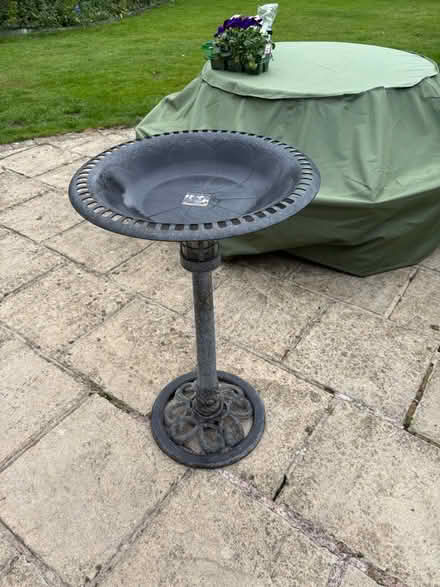 Photo of free Bird bath (Faringdon SN7) #1