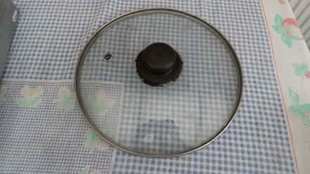 Photo of free Glass pan lid 28cm (Wilmslow SK9) #1