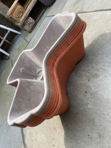 Photo of free 6 trio planters (Finsbury park) #1