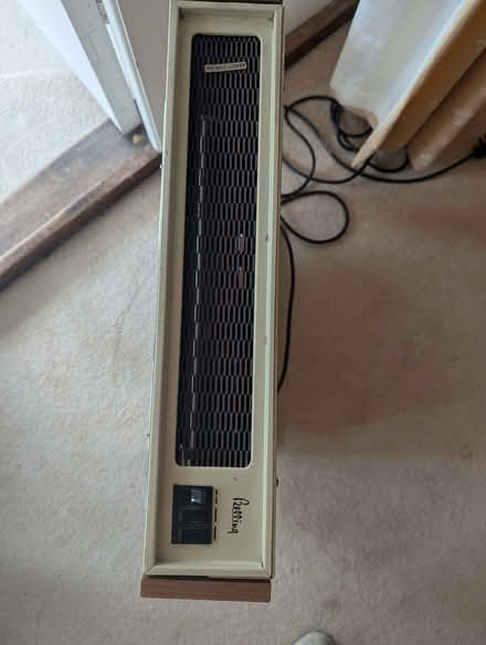 Photo of free Retro 1970s electric fire - good working order (Harlaxton NG32) #4