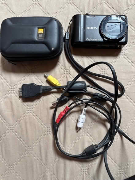 Photo of free Sony Cyber Shot Digital Camera (Brown’s Point) #1