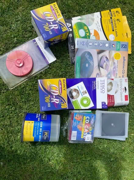 Photo of free CD-ROM bundle (Yeovil) #1