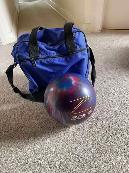 Photo of free Two bowling balls in single bags, plus bowling shoes (New Malden KT3) #3
