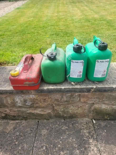 Photo of free Petrol cans (Mansfield Ng18) #1