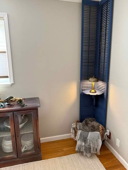 Photo of free Decorative corner piece (Cambrian/san jose) #1