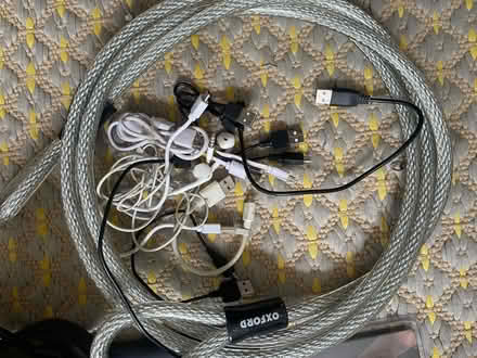 Photo of free A bag of miscellaneous things (W2 5PB) #4