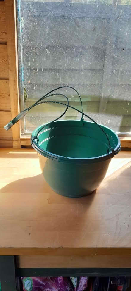 Photo of free Pots (CO11) #1