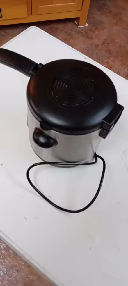 Photo of free Small Basket Fryer (Hackney Cross WR13) #3
