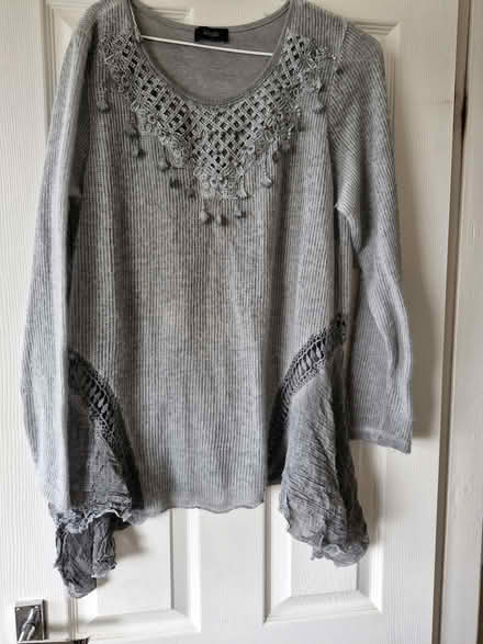 Photo of free Grey top (Shrewsbury) #1
