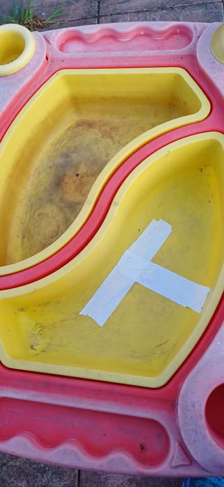 Photo of free Sand table (Thornton Heath CR7) #2