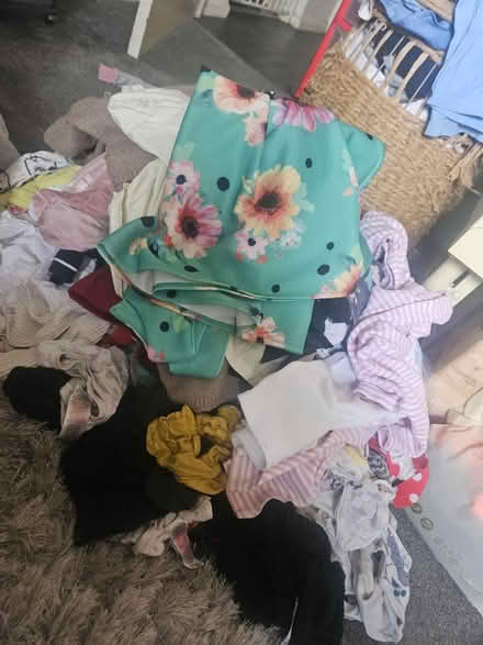 Photo of free Age 7 - 9 girls bundle (L20) #1