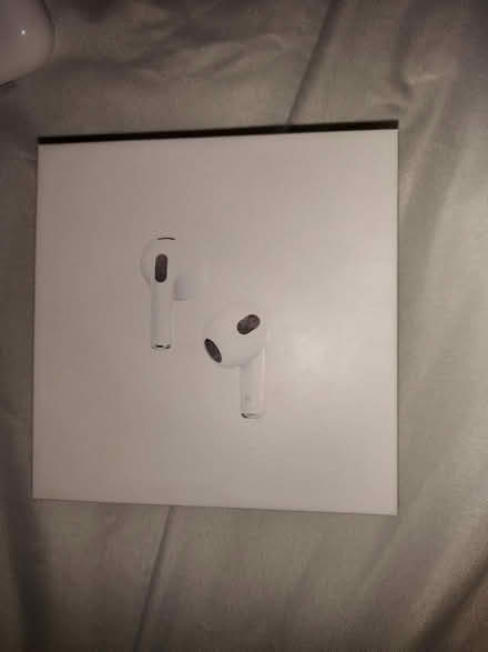 Photo of free Earphones (CT8) #1