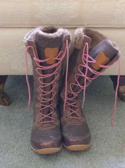 Photo of free Winter Boots Size 6 (BN8) #1
