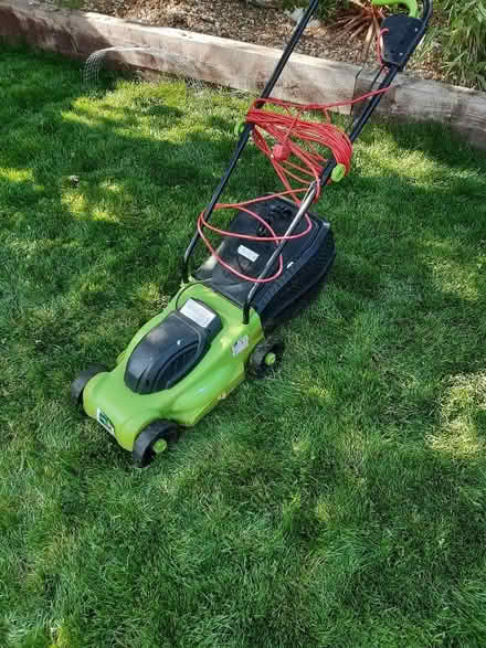 Photo of free Gardenline 31cm rotary mower (Yaxley) #1