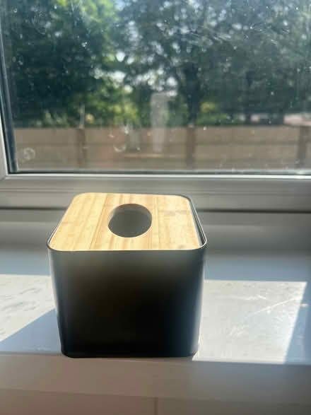 Photo of free Tissue holder box (Oxford OX3) #1