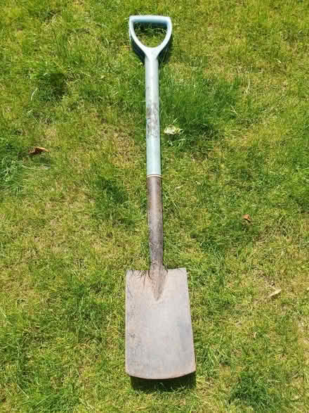 Photo of free Garden spade (Woolton L25) #1