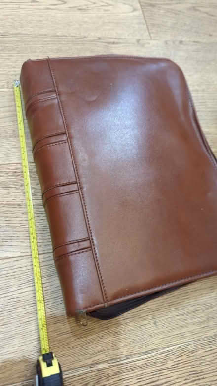 Photo of free A4+ folio thingy (norbiton KT2) #2