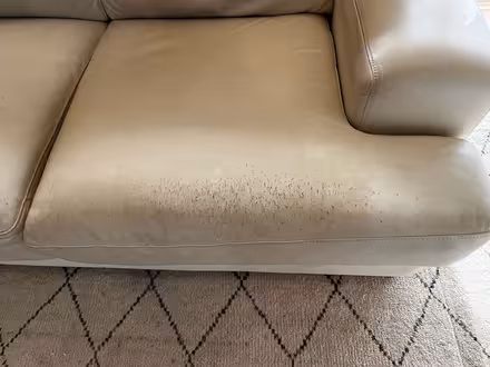 Photo of free Leather lounge suite 2 pieces (Narre Warren East) #4