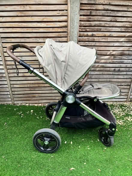 Photo of free Baby pram - occaro - mamas and papas (Brentford Gate TW8) #2