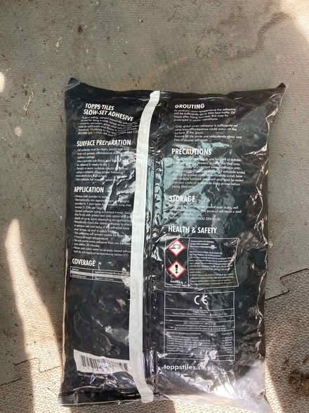 Photo of free White tile adhesive and grout (Wellington TF1) #2
