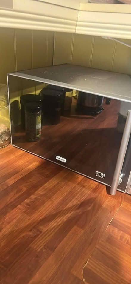 Photo of free Microwave does not heat (Cheshunt EN8) #1
