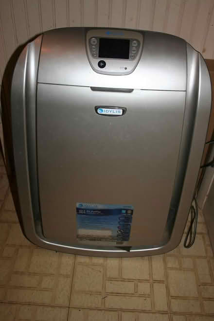 Photo of free IDYLIS air purifier (Big Timber & Randall Rd, Elgin) #1