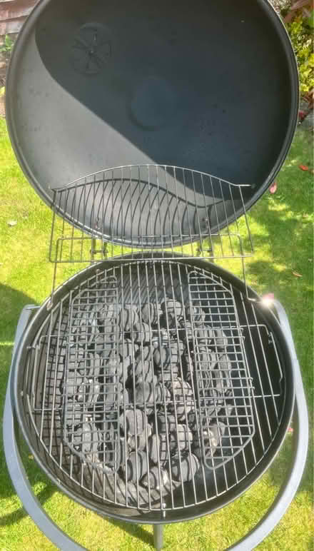 Photo of free Large BBQ (Sidcup) #1