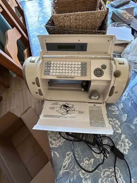 Photo of free Cricut (RG4) #1