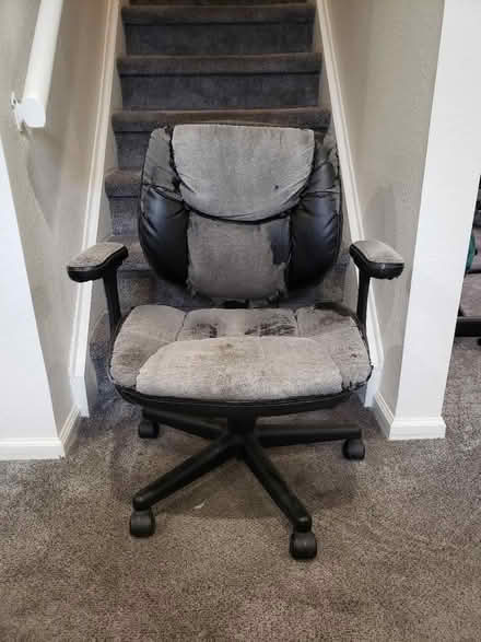 Photo of free Office Chair (5807 s Gallup st Littleton) #1