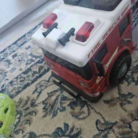 Photo of free Fires rescue car (EH4) #3