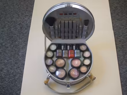 Photo of free Make up attache case (Stretford M32) #1