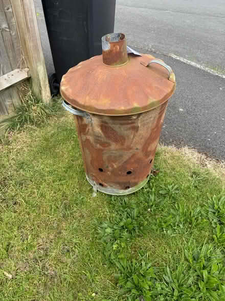 Photo of free Garden incinerator (South Didcot OX11) #1