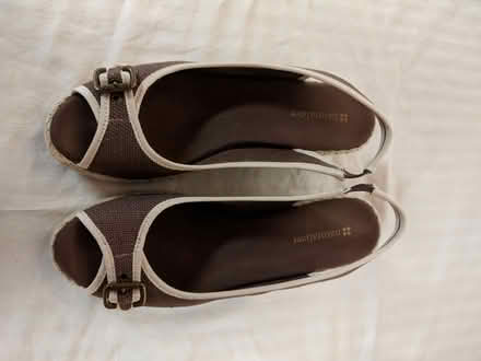 Photo of free Women's Naturalizer Shoes Size 9M (Carlingwood) #1