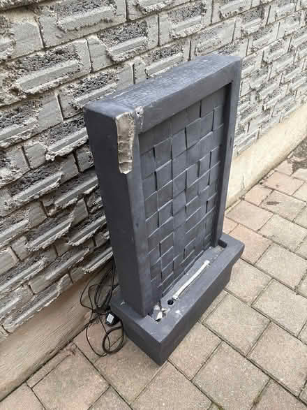 Photo of free Fountain and snowboard bindings (Near Erin Mills Town Centre) #2