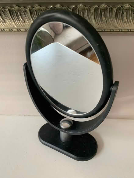 Photo of free Mirror (W12) #1