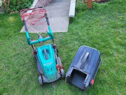 Photo of free Lawnmower- not working (Penn, Wolverhampton WV4) #1