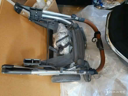 Photo of free Oyster 2 baby style pram (KT17) #3