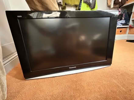 Photo of free 32” Panasonic TV with wall mount (OX2 Norham Manor) #1
