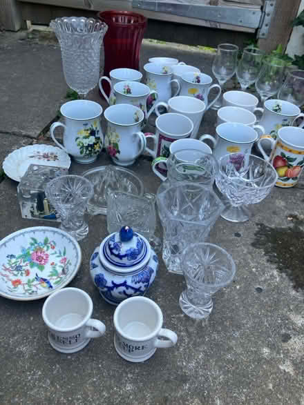 Photo of free Mix of china & glass (Faversham ME13) #3