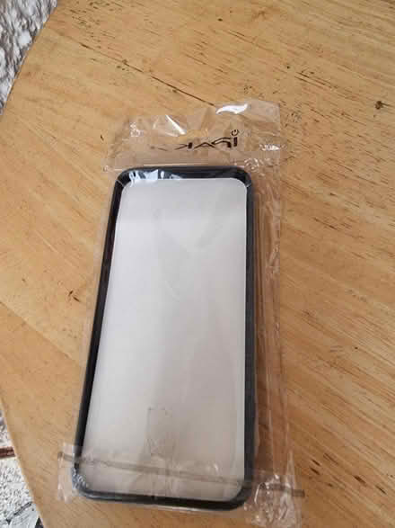 Photo of free S8 phone case (Croydon, CR0) #2