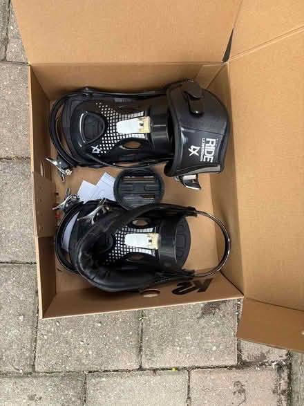 Photo of free Fountain and snowboard bindings (Near Erin Mills Town Centre) #4