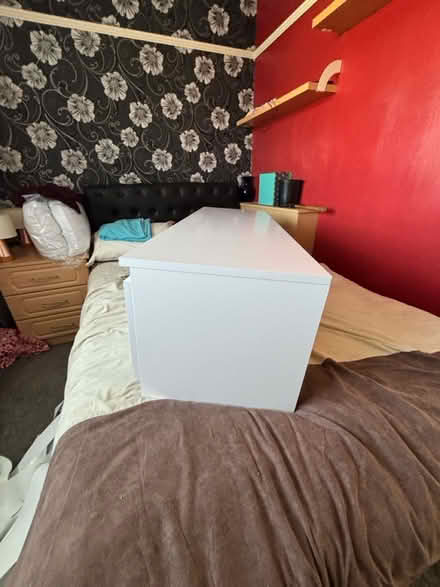 Photo of free Glossy White TV Unit (Wigston, Leicester, LE18) #3