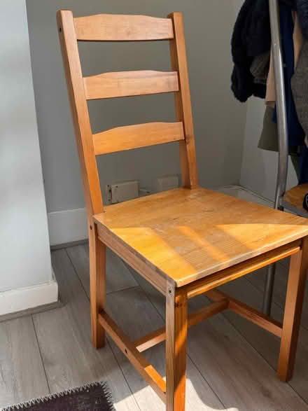Photo of Ikea Chair (Finsbury Park) #1