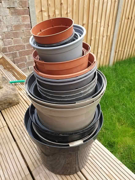 Photo of free Multiple plant pots (Maidenhead, SL6 4) #2