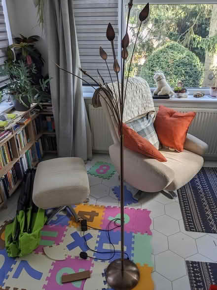 Photo of free Copper floor standing lamp (Welwyn Village, AL6) #3