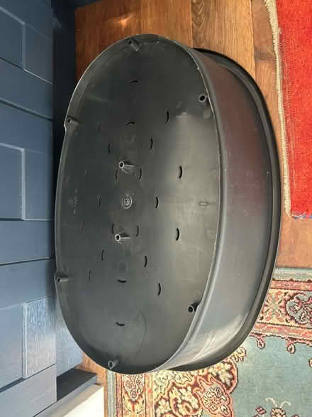 Photo of free Dog bed (black) (Eynsham OX29) #2