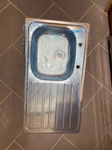 Photo of free Kitchen sink (WV13 Willenhall) #1