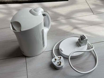 Photo of free Small cordless kettle (North Baddesley SO52) #1